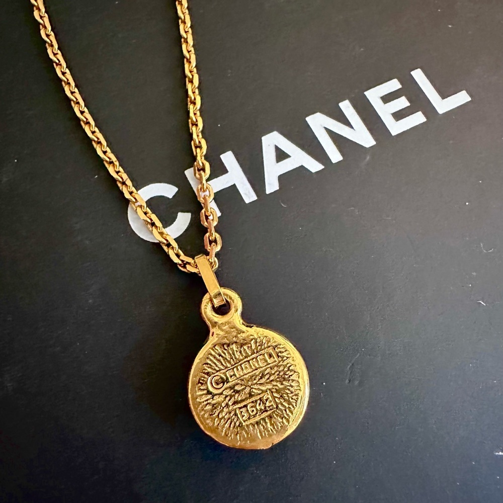 CHANEL Necklace Rhinestones with COA - Picture 7 of 8